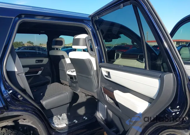 7SVAAABAXRX024670: 44334315