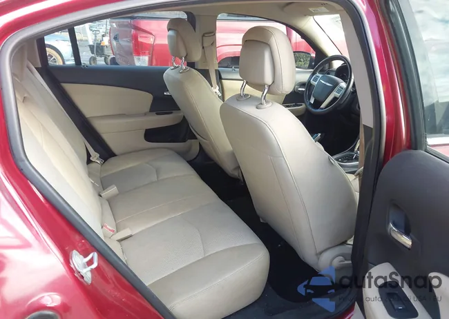 1C3CCBBB8CN107789: 44334437