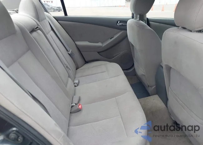 1N4AL2AP4BC183302: 44334453