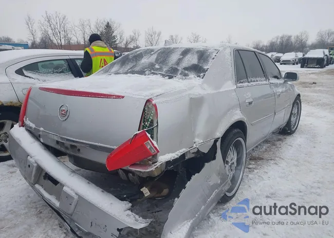 1G6KD57YX9U120628: 44334527