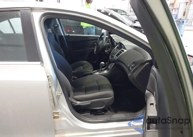 1G1PK5SB2E7437719: 44333584