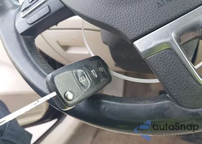 1VWBH7A31CC068617: 44333592