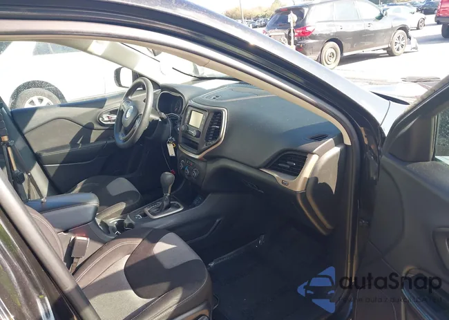 1C4PJLAB8EW148804: 44333646