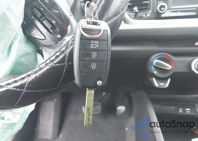 3KPA24AD5LE331031: 44333658