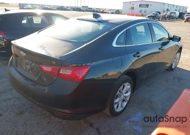 1G1ZD5ST6SF142877: 44333690