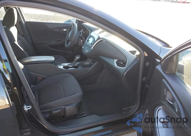 1G1ZD5ST6SF142877: 44333690