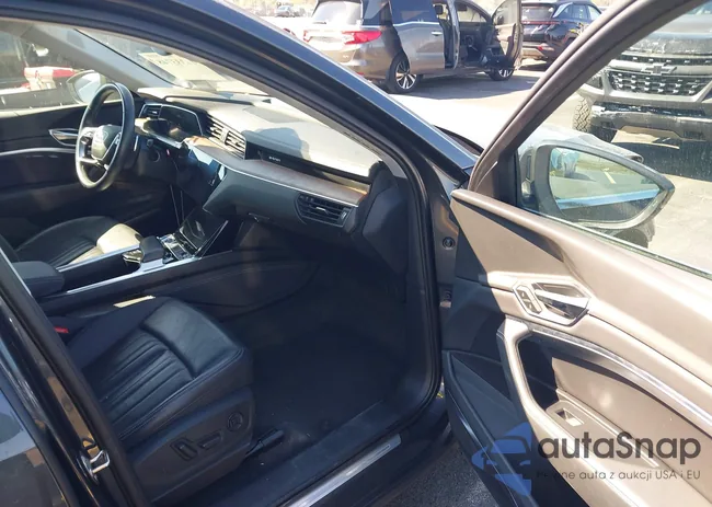 WA1LAAGE7KB023438: 44333748