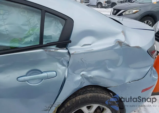 JM1BK32FX81140097: 44333881