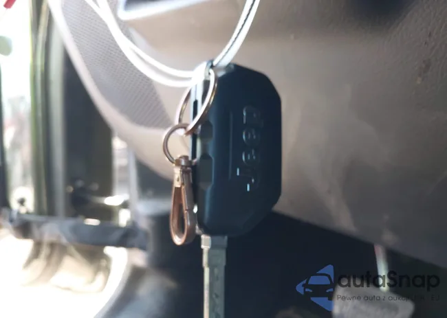 1C4PJXDG3RW250614: 44335053