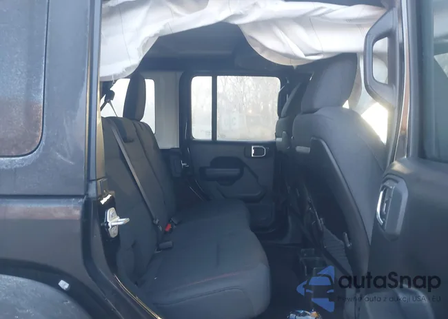 1C4PJXFN4TW185565: 44335171