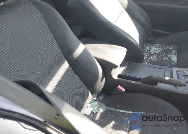 JM1BL1U79D1847290: 44335206