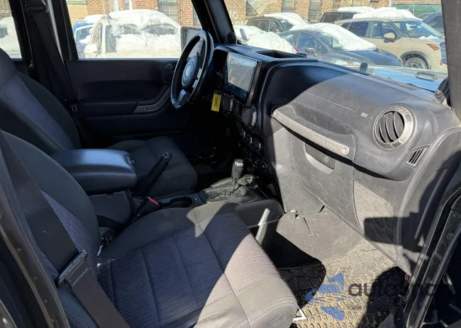 1J4BA3H1XBL528178: 44335216