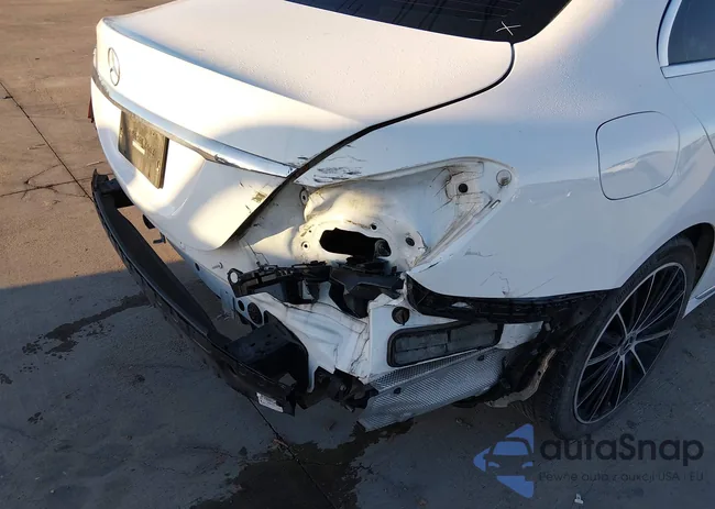 W1KWF8DB1MR647193: 44335218