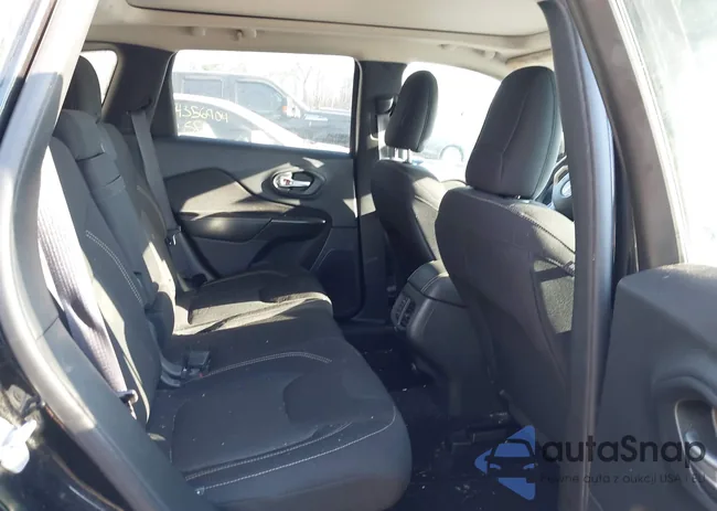 1C4PJMCSXGW179087: 44335227