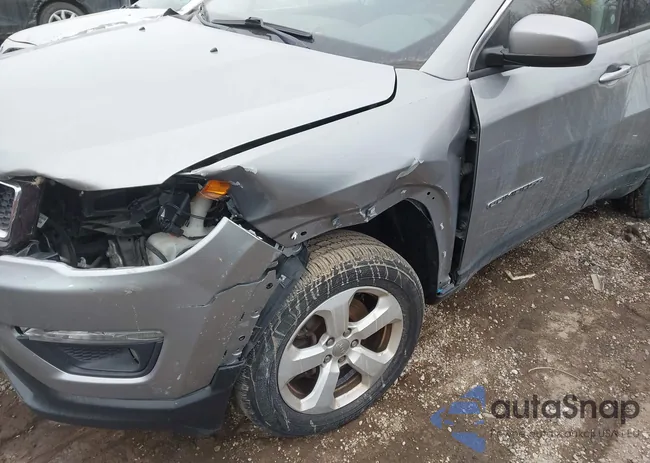 3C4NJDBBXJT112222: 44335428