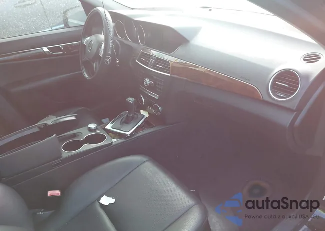 WDDGF8AB2DA819092: 44335444