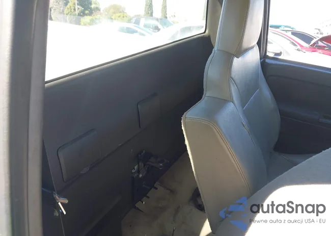 1GCCSBF93C8130403: 44335494