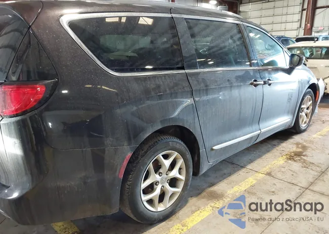 2C4RC1EG7HR577099: 44335502