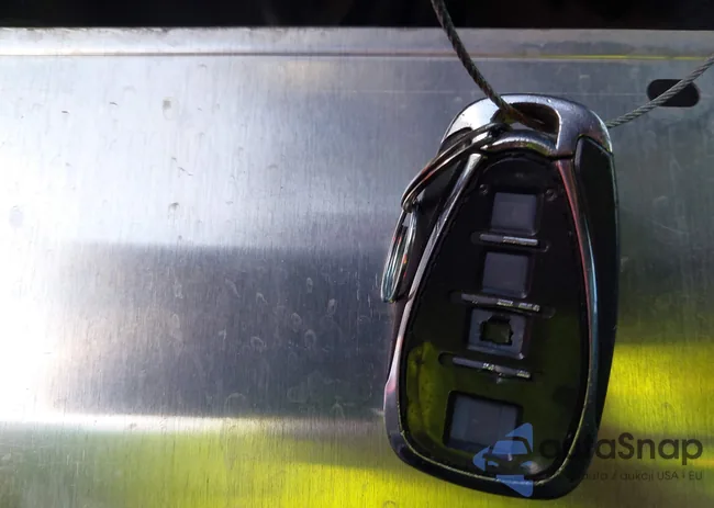 1G1ZB5ST5LF015710: 44334634