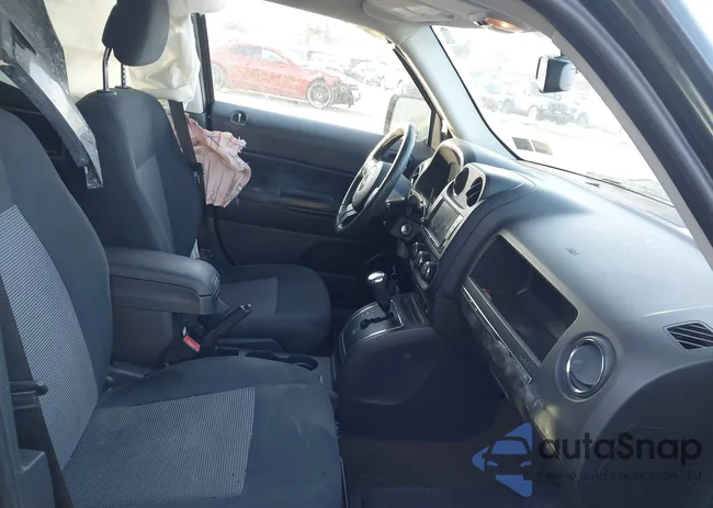 1C4NJRFB1ED605919: 44334689