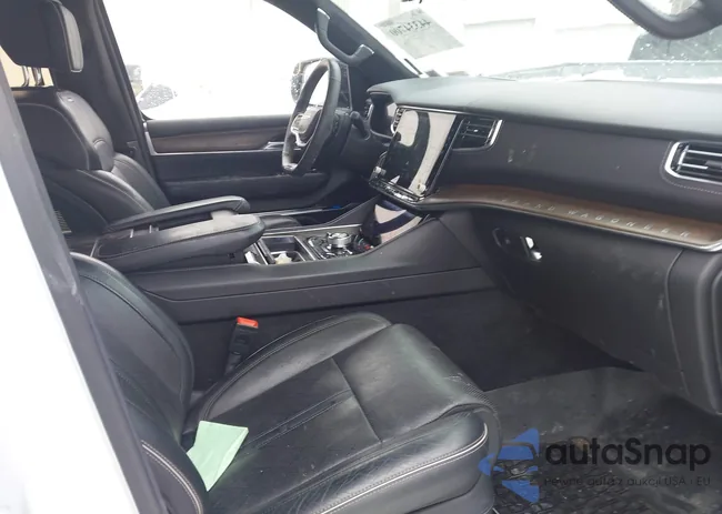 1C4SJVFP9PS501121: 44334700