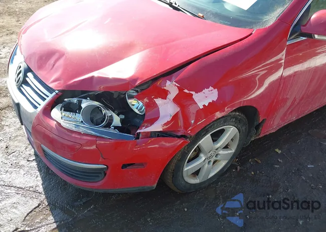 3VWRM71K48M106574: 44334707