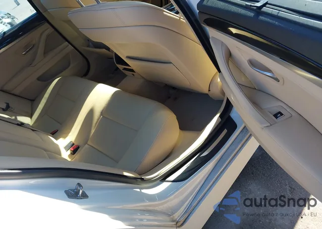 WBAFR1C54BC750108: 44334739