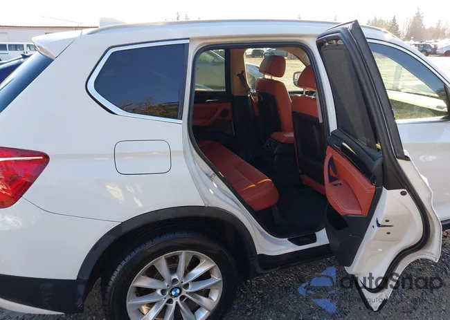 5UXWX7C59CL889565: 44334892