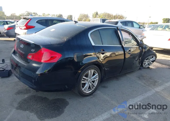 JN1CV6AP8CM936509: 44336174