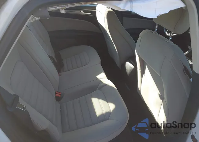 3FA6P0G7XJR220505: 44336379