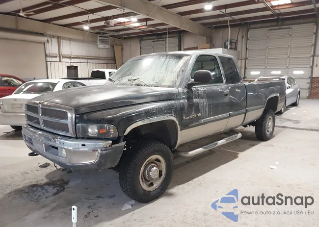 3B7KF22Z2WG162442: 44336447