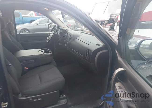 1GCPKSE73CF174964: 44335572