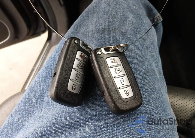 KMHGH4JH1DU071933: 44335673