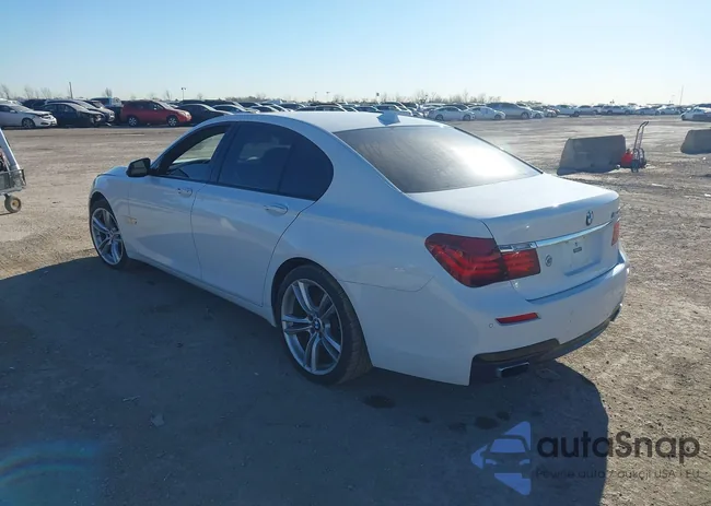 WBAYA8C57ED825083: 44335782