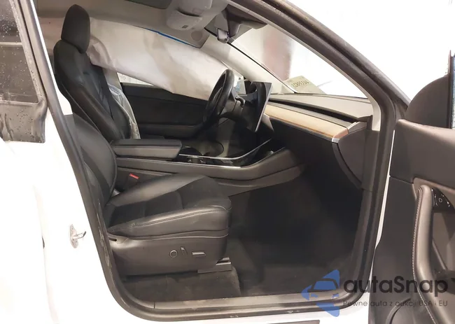 5YJYGDEE6MF066439: 44335823