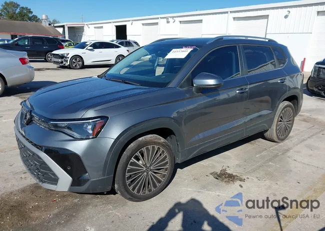 3VVEC7B2XSM005731: 44337005