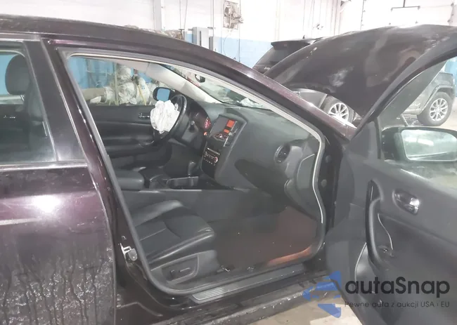 1N4AA5APXBC843012: 44337171