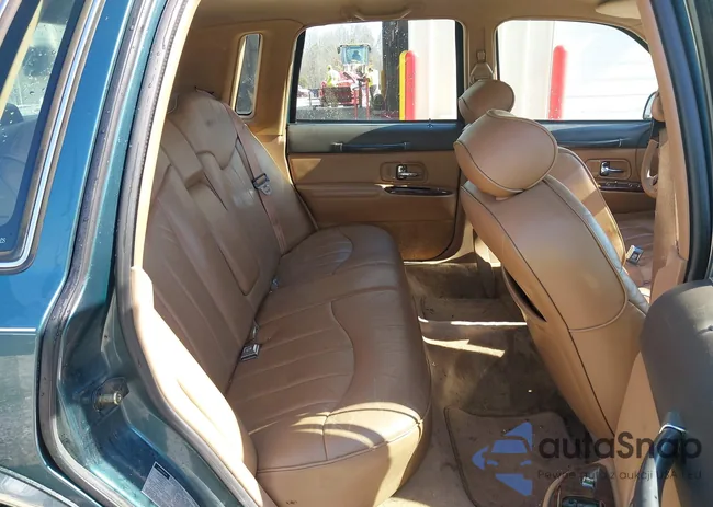 1LNLM81W6TY717183: 44337281