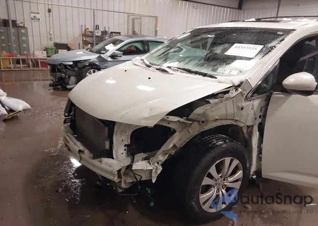 5FNRL5H68GB151538: 44337335