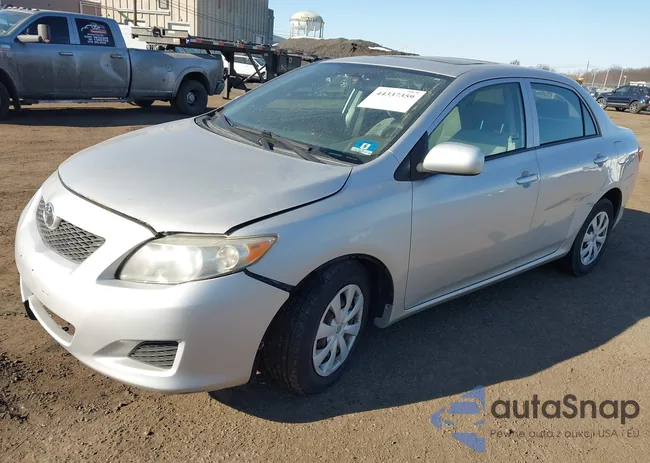 2T1BU40E09C067703: 44337359