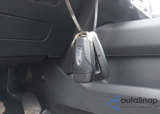 1FMJU2A83PEA37092: 44337368