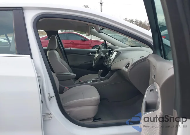 1G1BE5SM2J7156937: 44337397