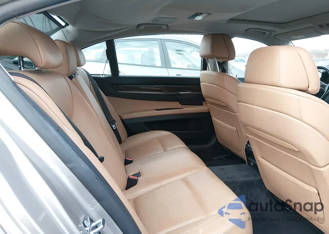 WBAKB83569CY59496: 44337403