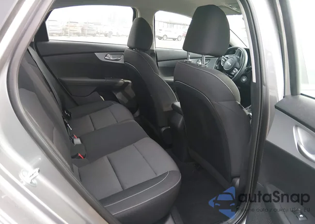 3KPF24AD3RE817531: 44337410