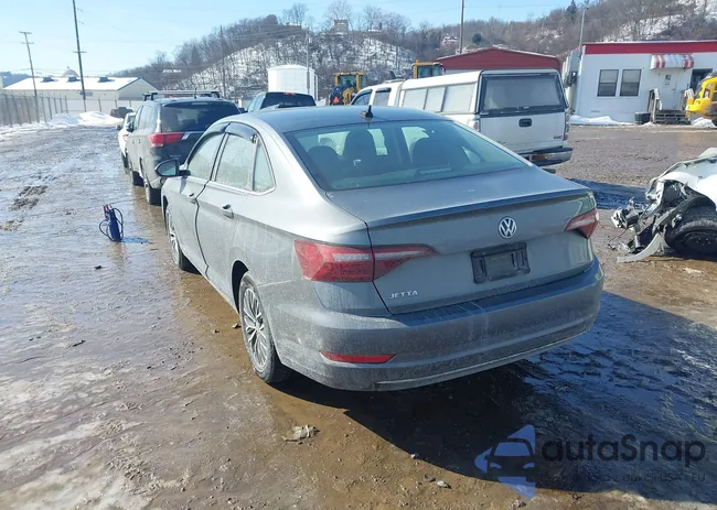 3VWCB7BU0LM032025: 44337423