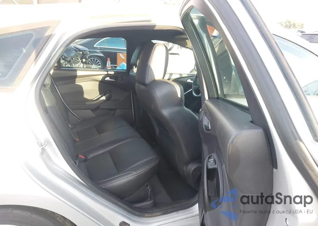 1FADP3L93EL131668: 44337543