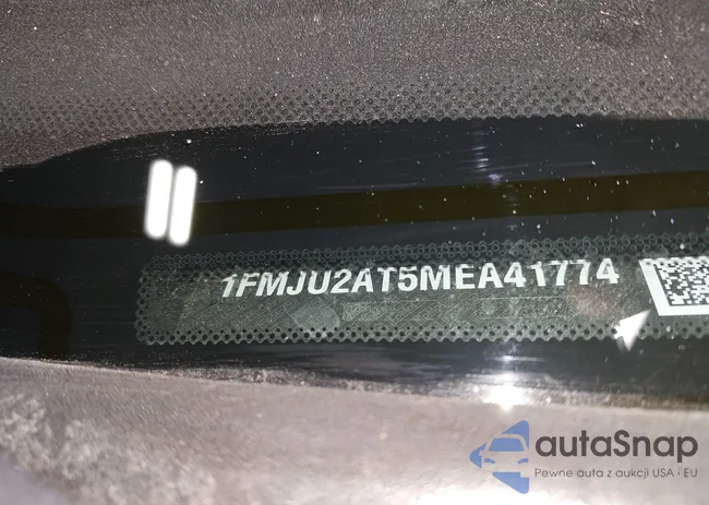 1FMJU2AT5MEA41774: 44336760