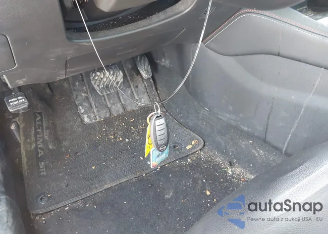 1N4BL4CV6PN425935: 44336801