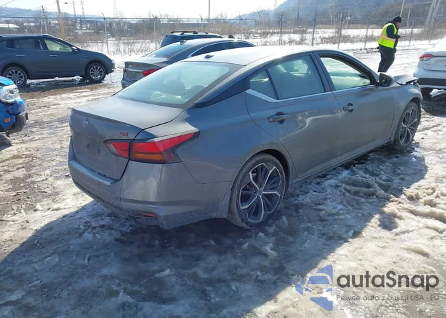 1N4BL4CV6PN425935: 44336801