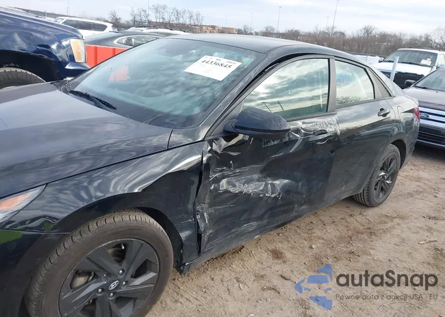 KMHLM4AG5MU101467: 44336845